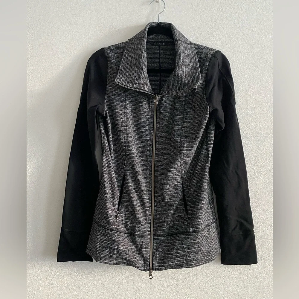 Lululemon Daily Yoga Jacket 8 Coco Pique Black - Picture 1 of 8